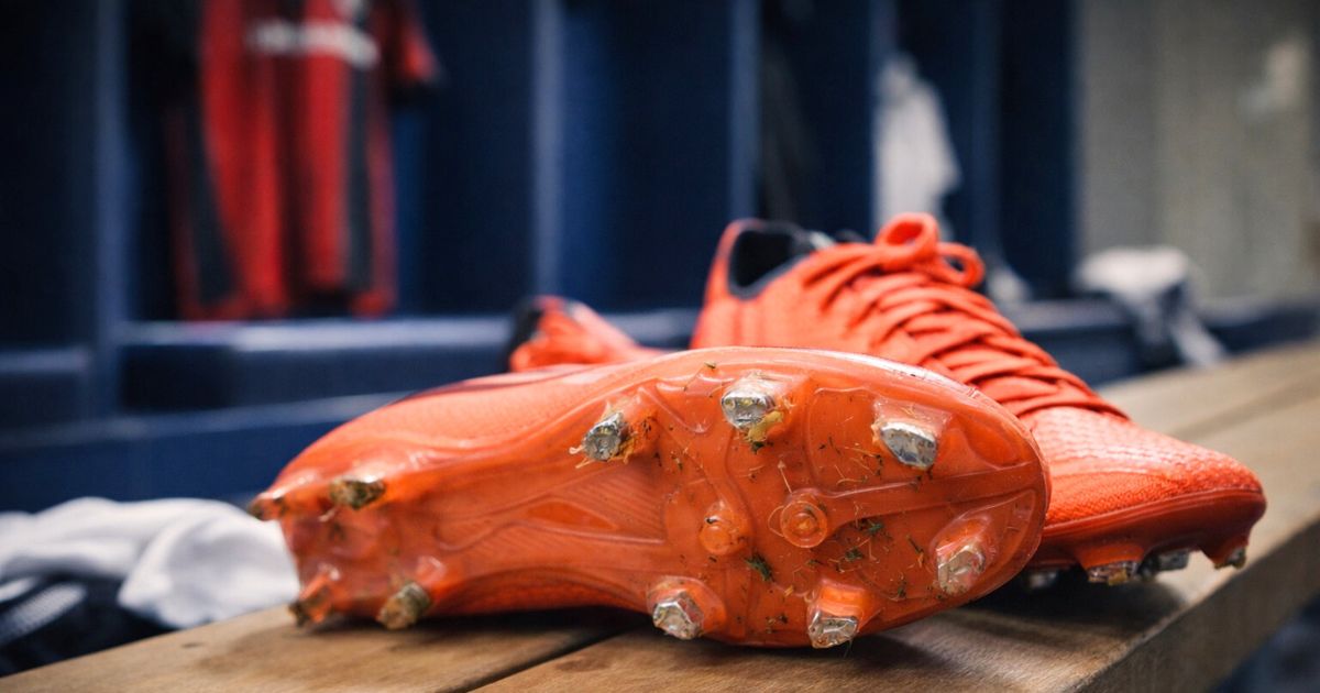 つま先とスパイクの注意点