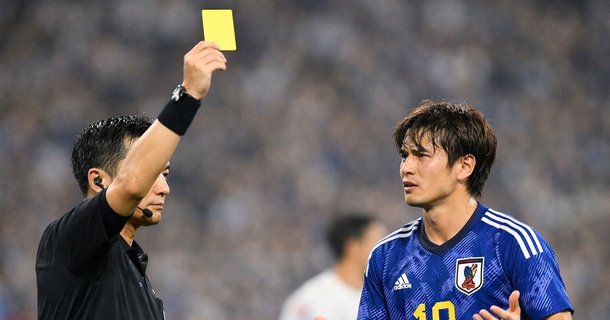 イエローカードは何枚で退場？累積停止とリセット完全ガイド